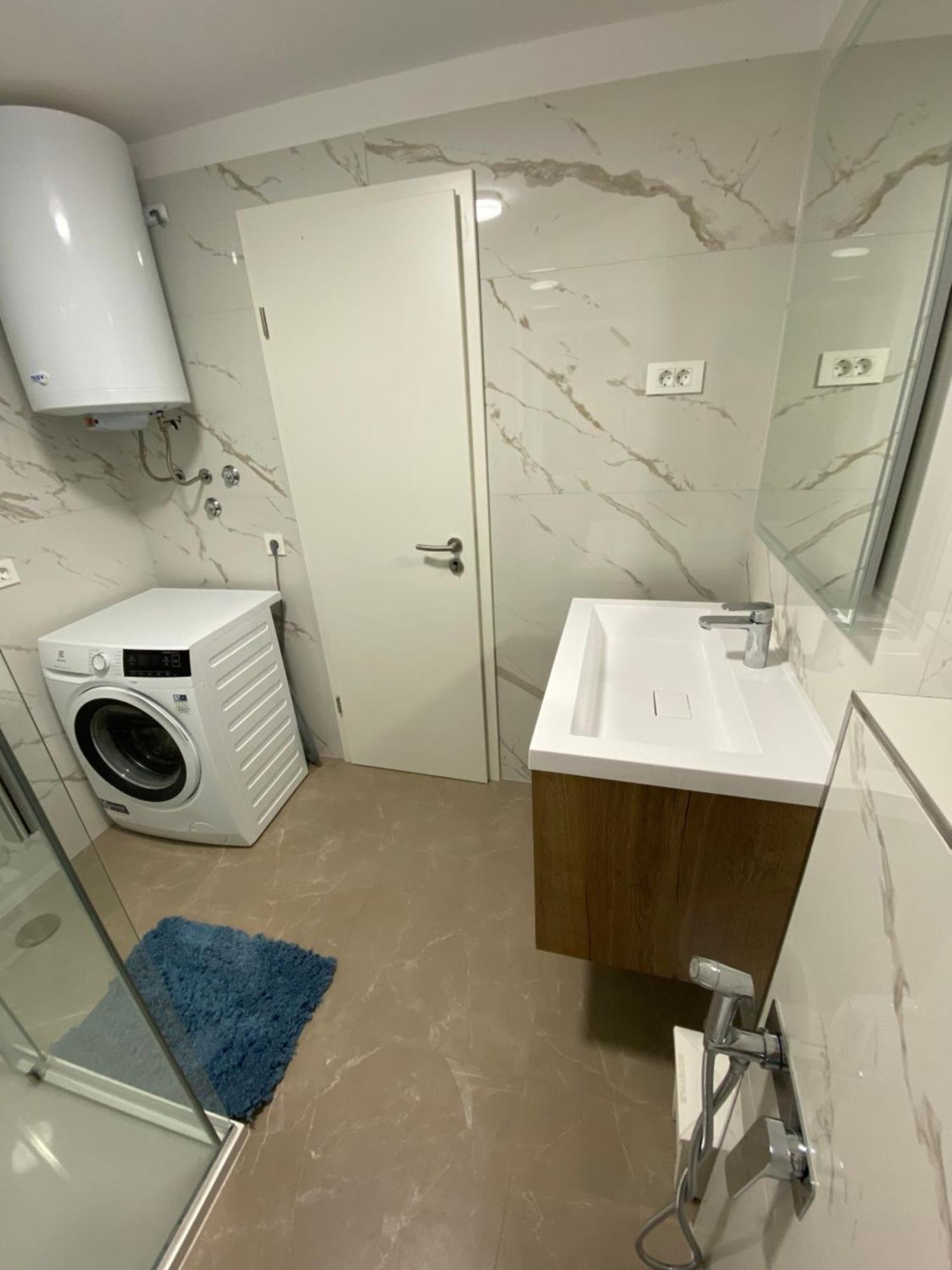 Peaceful Apartment 30 Meters From Sea ザダル エクステリア 写真